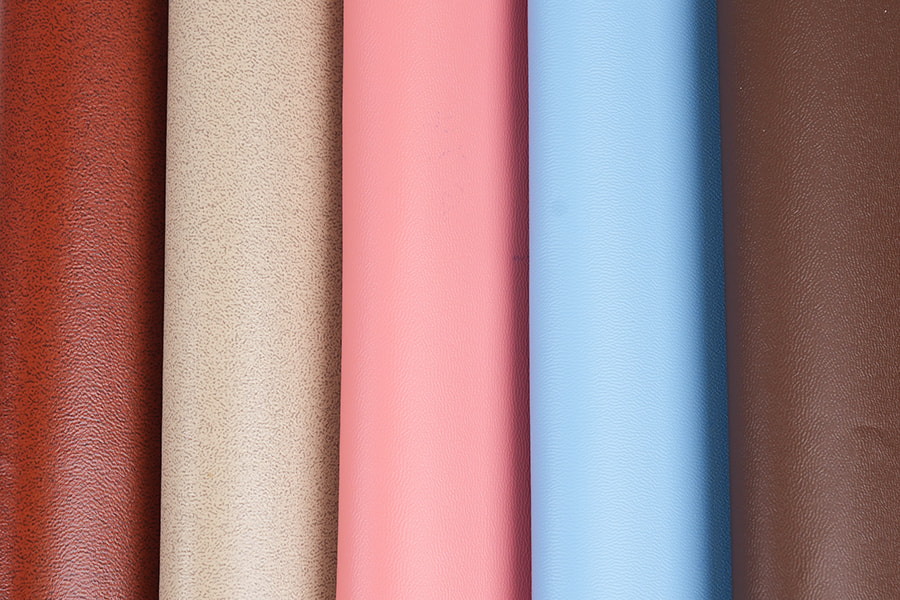 Nagy nyúlású, könnyű vízálló szintetikus bőr lábbelihez